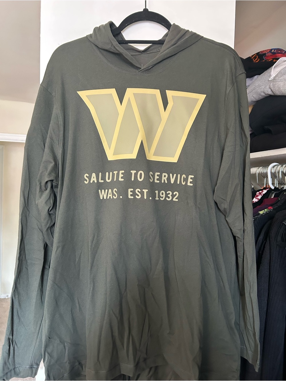 Washington Commanders Salute to Service Hooded Long-Sleeve